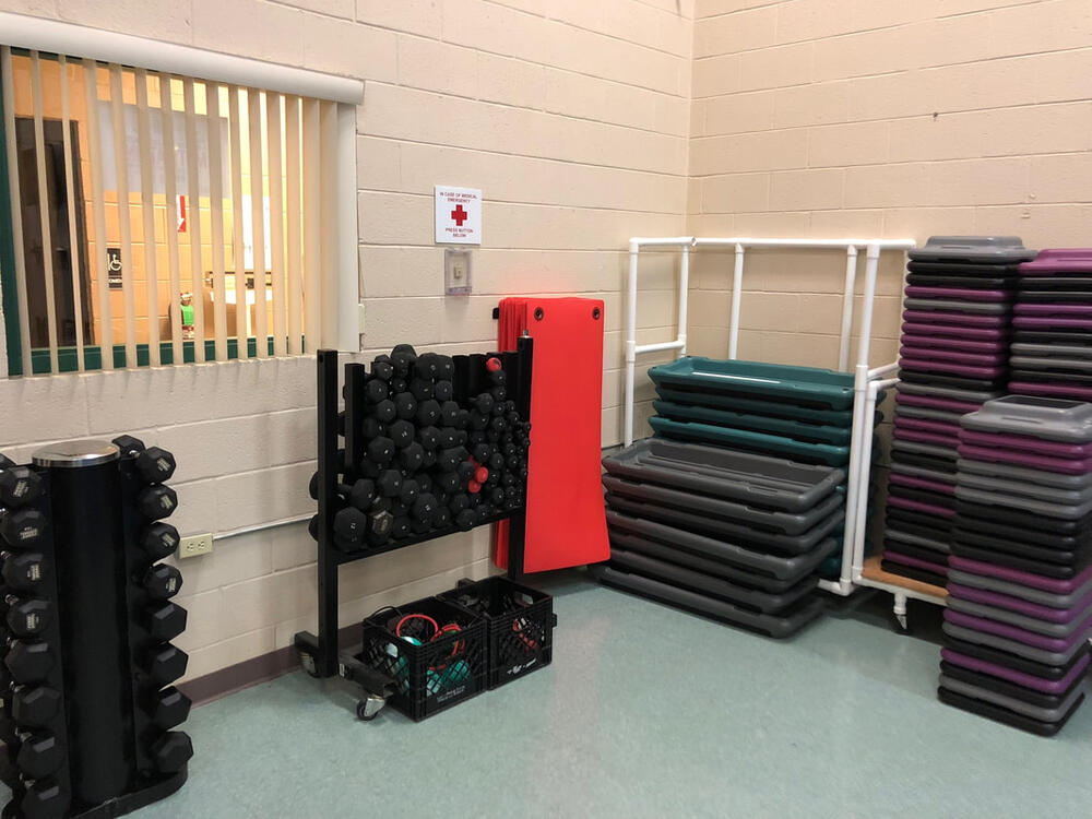 dumbells and exercise mats
