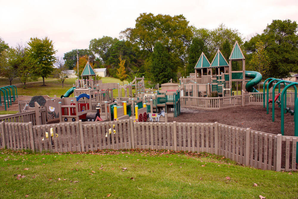 cobb parr park playground equipment